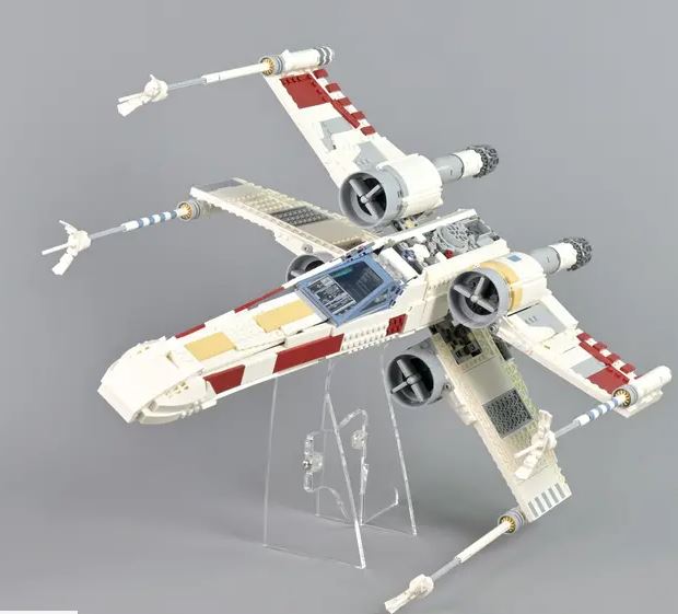 IDISPLAYIT • stojan na LEGO®- stojan úhlový /LEGO 75355 UCS X-Wing Starfighter